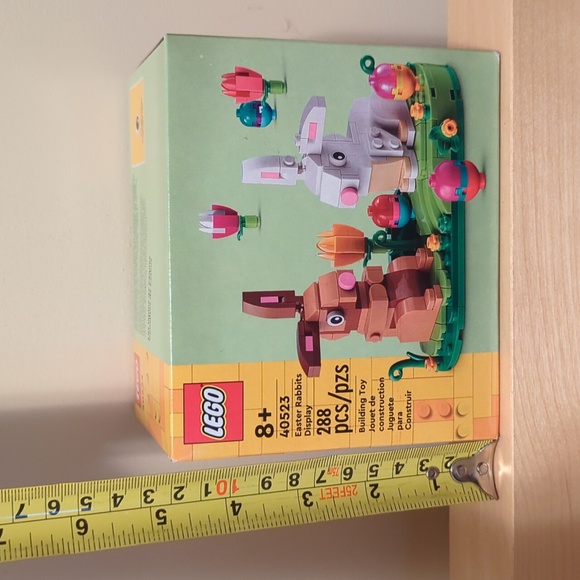 LEGO Easter Rabbits Display Set - Brand New - Picture 2 of 13